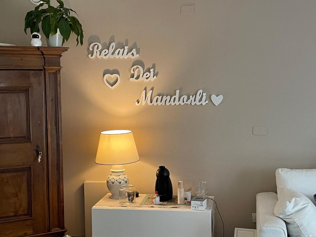 Relais Dei Mandorli Hotel Бергамо Екстериор снимка