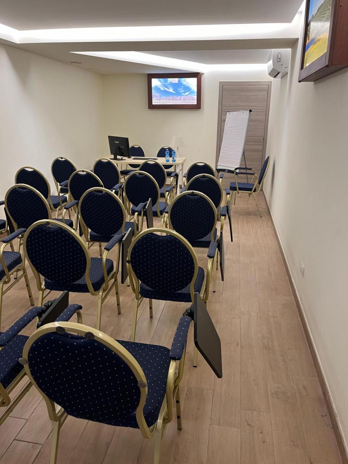 Relais Dei Mandorli Hotel Бергамо Екстериор снимка