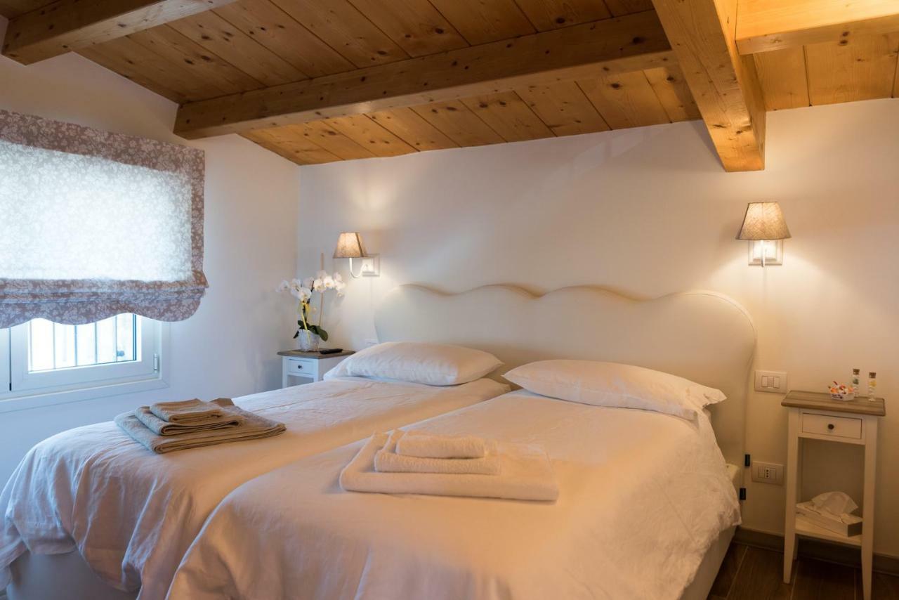 Relais Dei Mandorli Hotel Бергамо Екстериор снимка